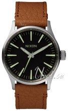 Nixon The Sentry Czarny/Skóra Ø38 mm Nixon The Sentry Czarny/Skóra Ø38 mm